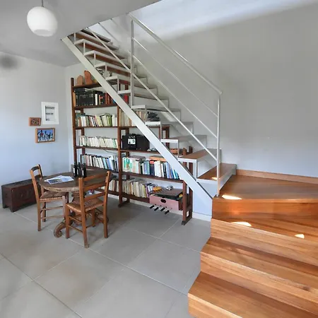 'n Gray Sea & Mountain House Holiday home Kalamata