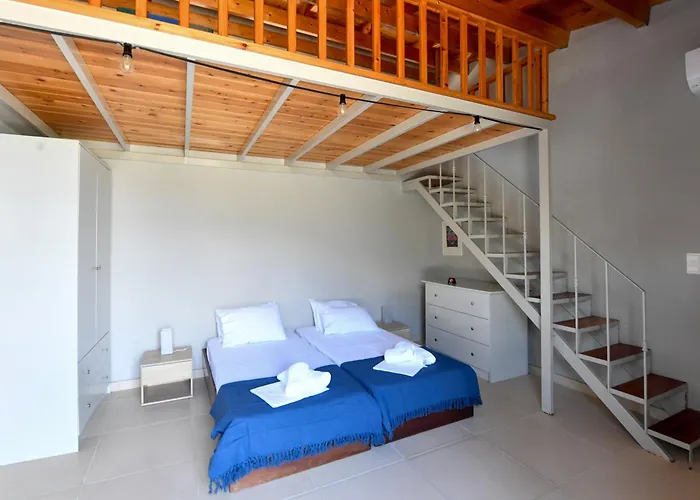 'n Gray Sea & Mountain House *