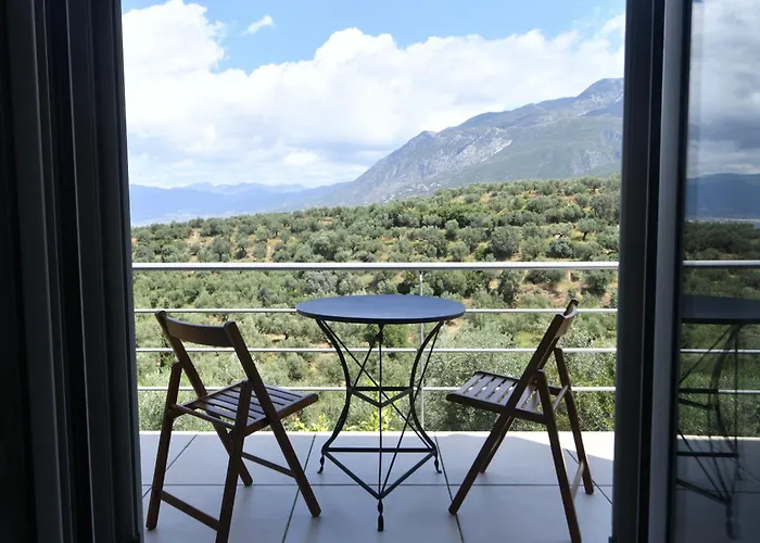 'n Gray Sea & Mountain House *