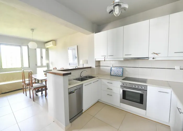 'n Gray Sea & Mountain House 卡拉马塔